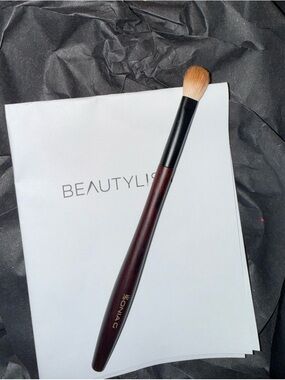Sonia G Tapered Blending Eye Brush - Brown Handle